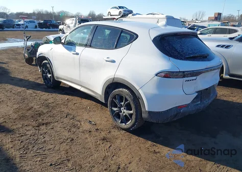 2023 Dodge Hornet Gt Plus Awd из США, поврежденный, VIN ZACNDFBN4P3A04991